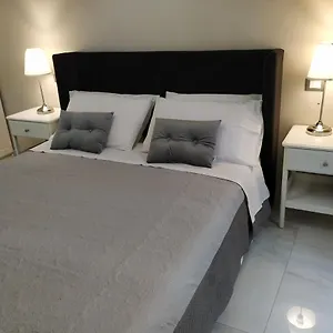 Sotto Le Mura Apartment